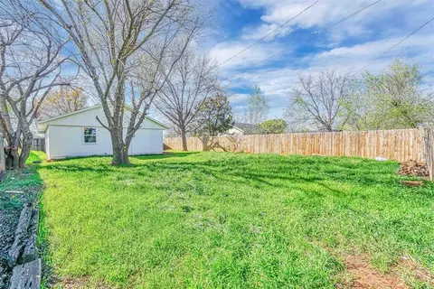 812 N Chalmers St, Altus, OK 73521 photo 30