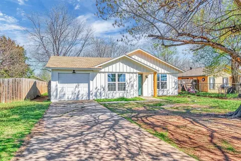 812 N Chalmers St, Altus, OK 73521 photo 3