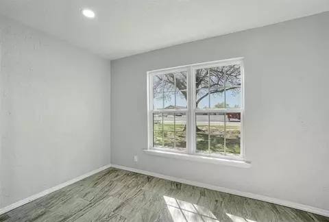 812 N Chalmers St, Altus, OK 73521 photo 14