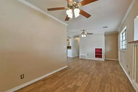13 NW 6 Th St, Tuttle, OK 73089 photo 12