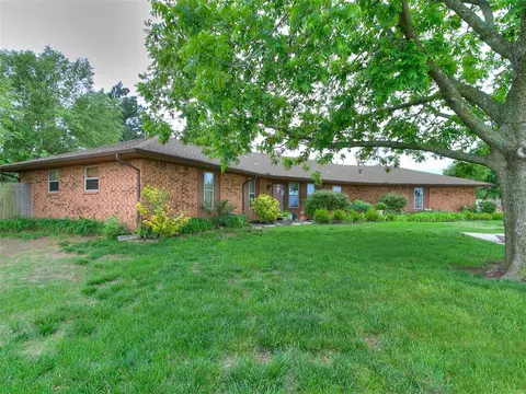 990 Oak Hill Rd, Choctaw, OK 73020
