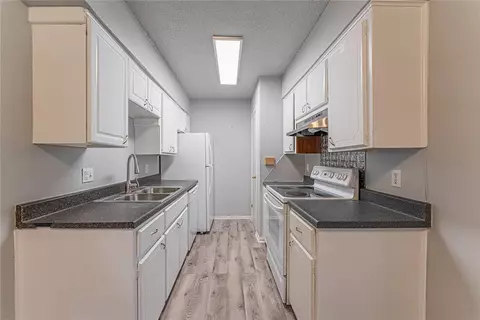 401 SE 12th Ave #285, Norman, OK 73071