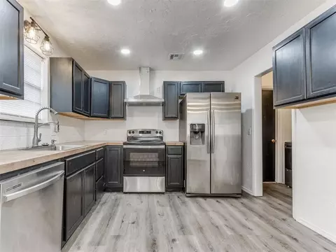 501 S Patterson Dr, Moore, OK 73160 photo 7