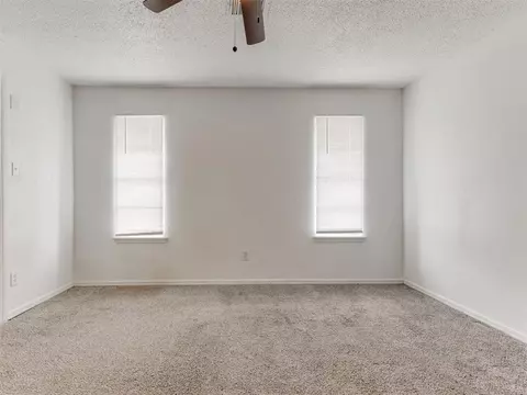 501 S Patterson Dr, Moore, OK 73160 photo 32