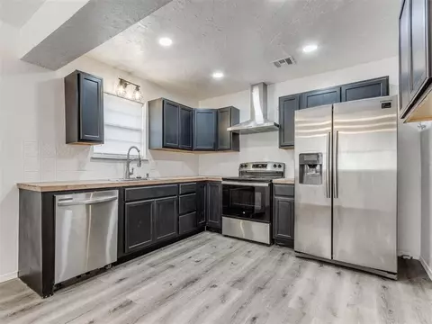 501 S Patterson Dr, Moore, OK 73160 photo 8