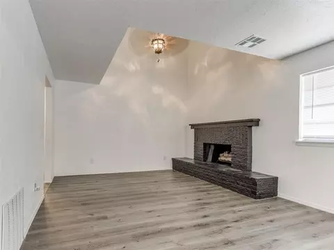 501 S Patterson Dr, Moore, OK 73160 photo 19