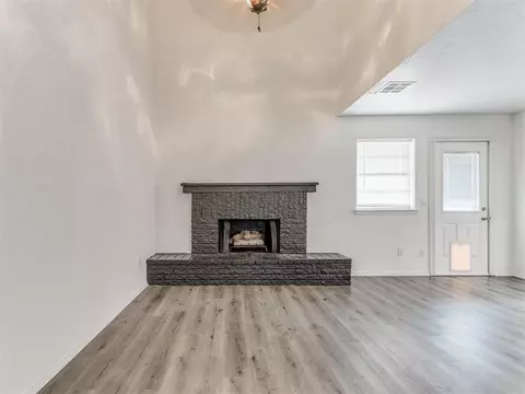 501 S Patterson Dr, Moore, OK 73160 photo 18