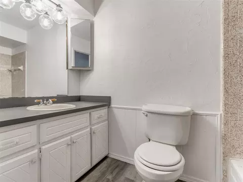 501 S Patterson Dr, Moore, OK 73160 photo 23