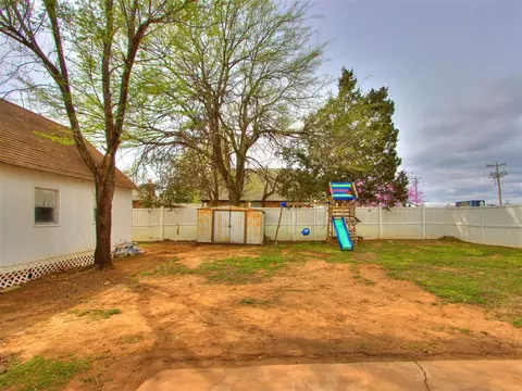 501 S Patterson Dr, Moore, OK 73160 photo 45