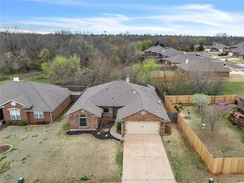 1809 Meadow Run Dr, Moore, OK 73160 photo 18