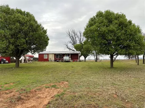 15626 S County Road 209 Rd, Altus, OK 73521