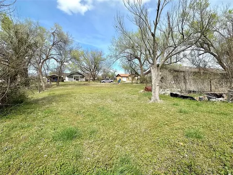 1317 E Moses St, Cushing, OK 74023 photo 3