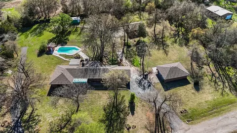 10332 Black Oaks Dr, Oklahoma City, OK 73165