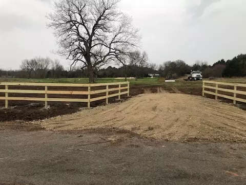 1 Smokey Ridge Road, Ardmore, OK 73401