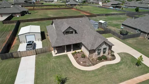 12901 SW 26th St, Yukon, OK 73099
