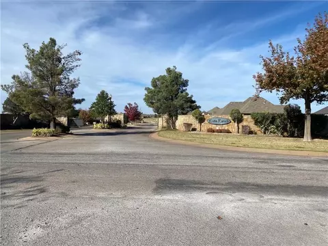 Riata Circle, Tuttle, OK 73089