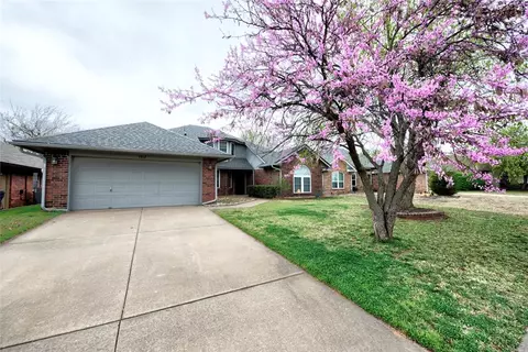 1017 Blue Ridge Dr, Edmond, OK 73003