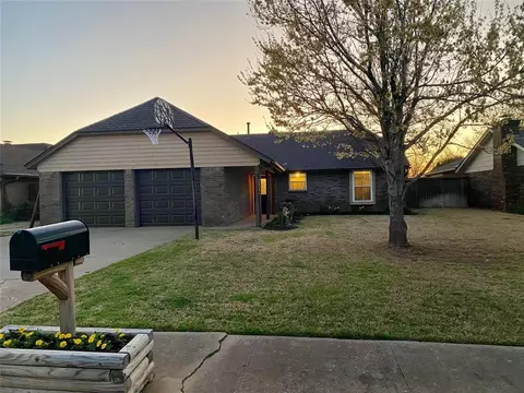 3917 Whispering Heights Dr, Edmond, OK 73013