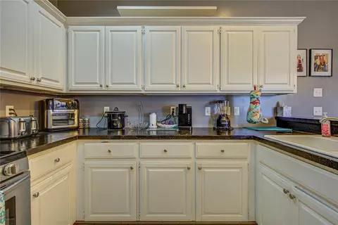 10100 Albert Ln, Yukon, OK 73099 photo 17