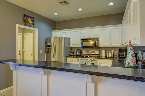 10100 Albert Ln, Yukon, OK 73099 photo 13