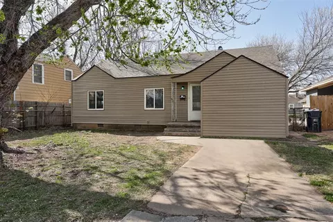 222 SW 45th St, Oklahoma City, OK 73109