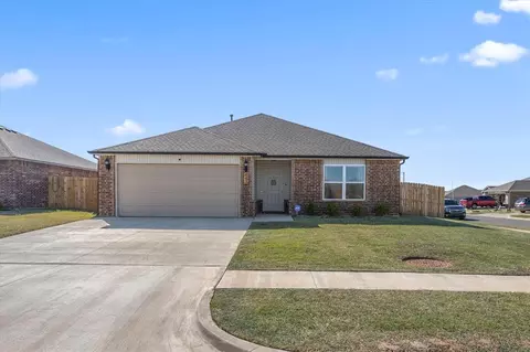443 Fox Den Dr, Newcastle, OK 73065