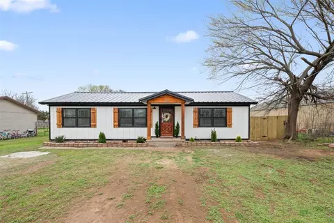 106 E 6th Cir, Wellston, OK 74881