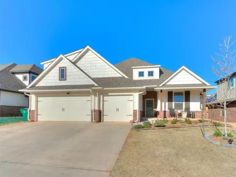 5321 Carmel Creek Dr, Mustang, OK 73064