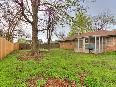 516 N Buchanan St, Crescent, OK 73028 photo 6