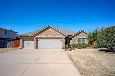 2117 Kendal Ct, Edmond, OK 73003