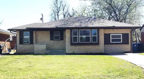 2204 Brighton Ave, The Village, OK 73120
