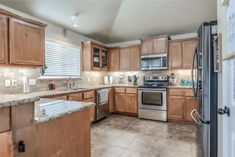 604 Apple Tree Ln, Moore, OK 73160 photo 17