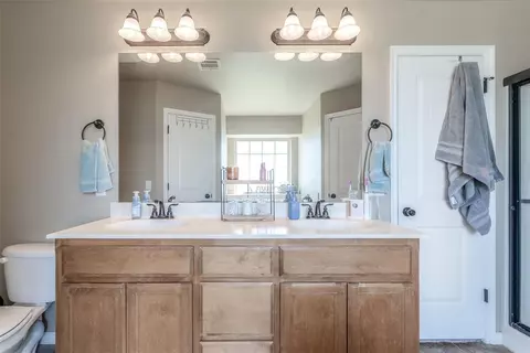 604 Apple Tree Ln, Moore, OK 73160 photo 23