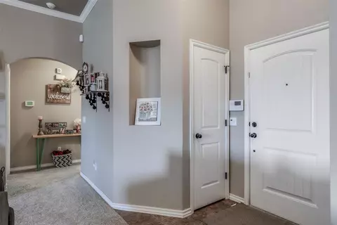 604 Apple Tree Ln, Moore, OK 73160 photo 5