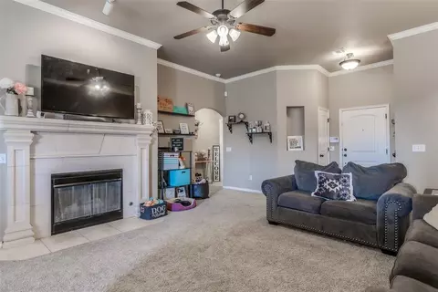 604 Apple Tree Ln, Moore, OK 73160 photo 9