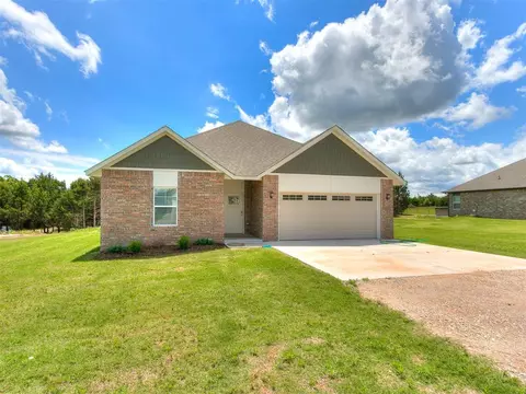 5391 Grassland Dr, Guthrie, OK 73044