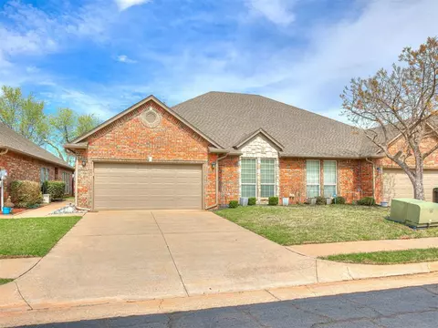 1625 Laurel Pl, Edmond, OK 73003