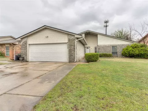 8233 NW 92nd St, Oklahoma City, OK 73132