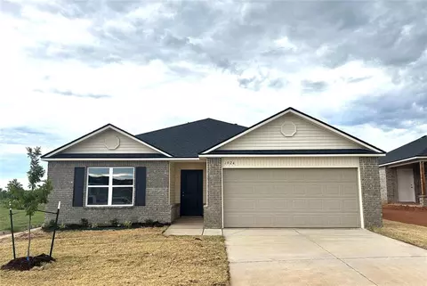 1924 Bigtooth Aspen Trl, Edmond, OK 73034