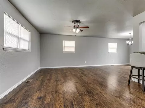 2004 N Mueller Ave, Bethany, OK 73008 photo 9