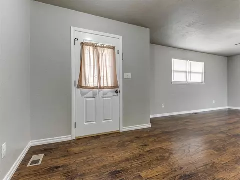 2004 N Mueller Ave, Bethany, OK 73008 photo 10