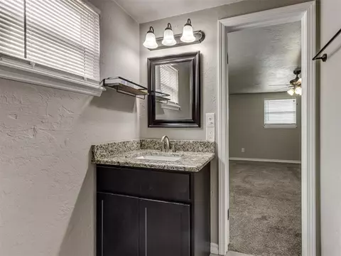 2004 N Mueller Ave, Bethany, OK 73008 photo 25