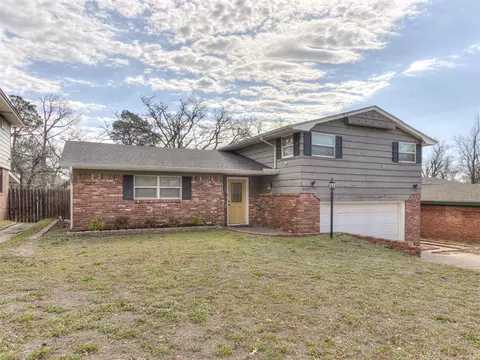 2004 N Mueller Ave, Bethany, OK 73008 photo 2