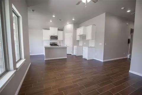 3316 Mangrove Rd, Edmond, OK 73034
