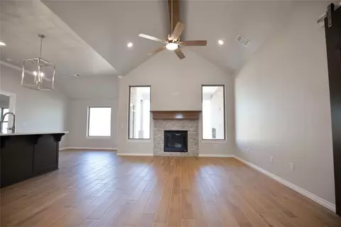 8325 Mountain Oak Dr, Edmond, OK 73034