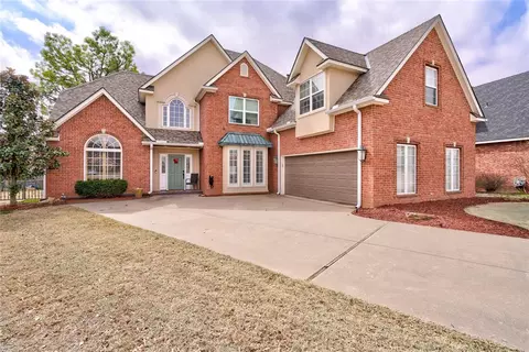 3304 Riverwalk Ct, Norman, OK 73072