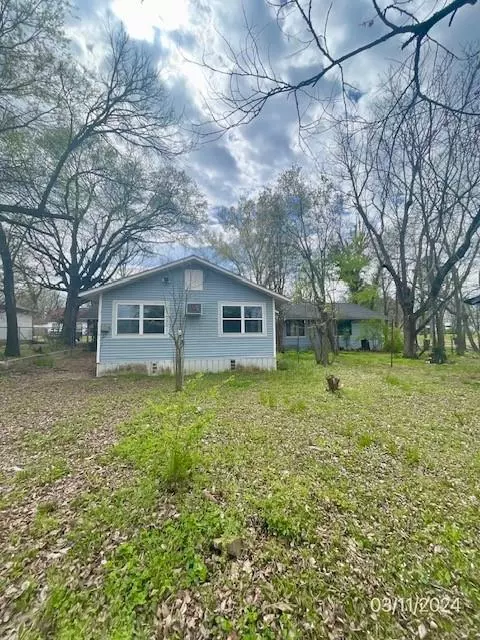 401 NE 3rd St, Idabel, OK 74745 photo 6