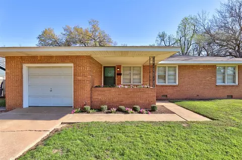 1527 Cruce St, Norman, OK 73069