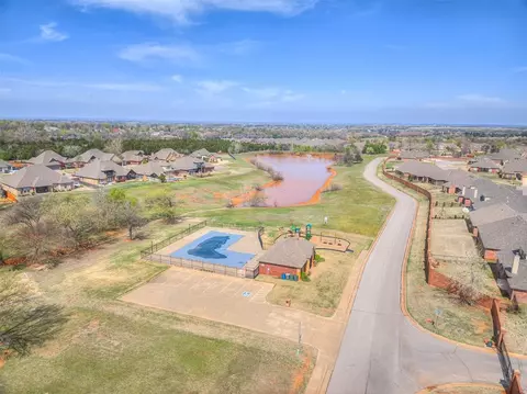 5008 Champlain Pl, Edmond, OK 73025 photo 44