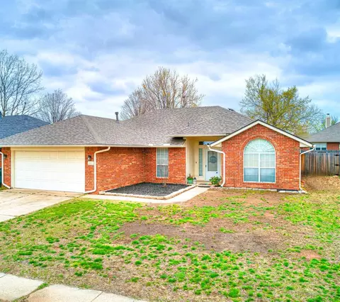 605 Night Hawk Dr, Norman, OK 73072